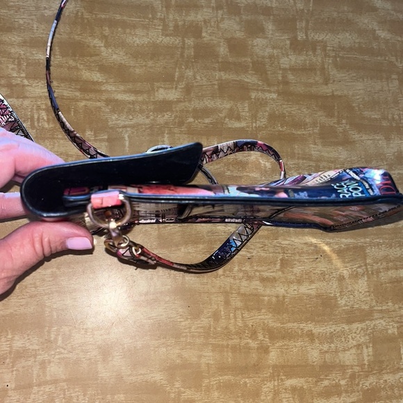 Obama Magazine cover photo cross body bag in excellent condition. Collectors - Picture 10 of 11